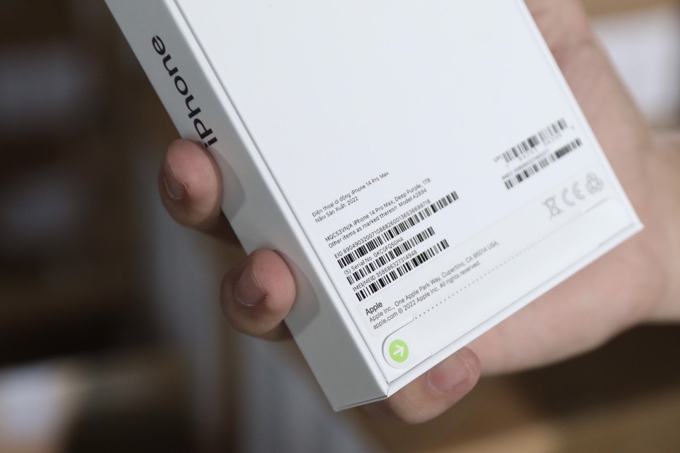 iphone 14 pro max bản mỹ có khe sim không - hình 3