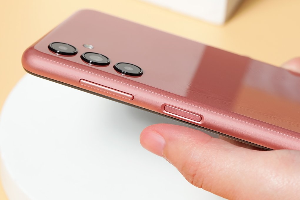 samsung tầm 5 - 6 triệu 10