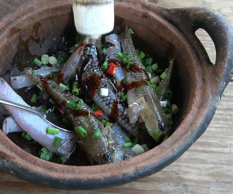 Ướp cá bống dừa
