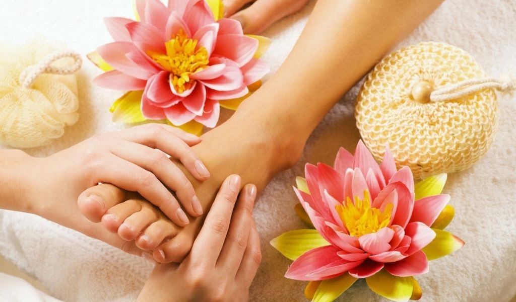 Hướng dẫn cách massage chân đúng để thư giãn, giảm đau hiệu quả ngay tại nhà 3