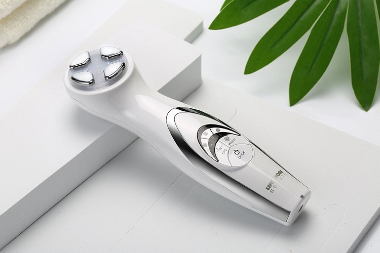 máy massage nâng cơ mặt 3