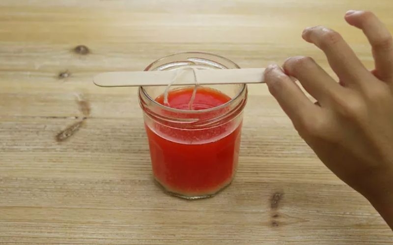 Cách làm nến thơm tại nhà cực dễ với sáp đậu nành, sáp ong cùng nhiều nguyên liệu khác 3