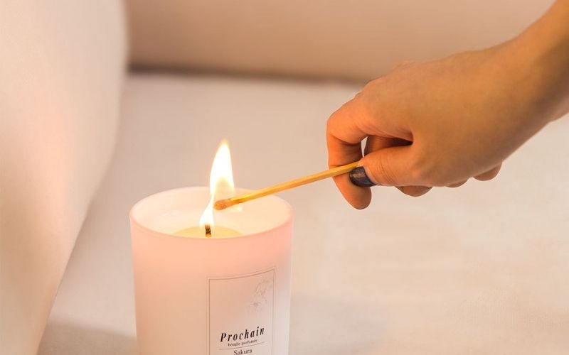 Cách làm nến thơm tại nhà cực dễ với sáp đậu nành, sáp ong cùng nhiều nguyên liệu khác 5
