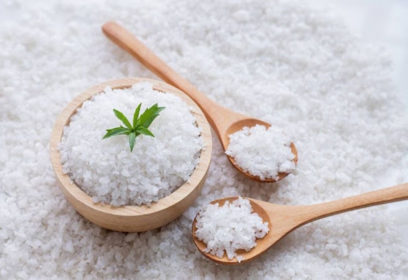 Cách tẩy áo trắng bị ngả màu (ảnh 3)