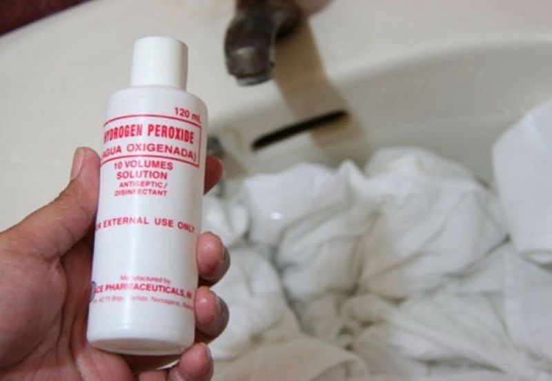 Cách tẩy áo trắng bị ngả màu (ảnh 7)