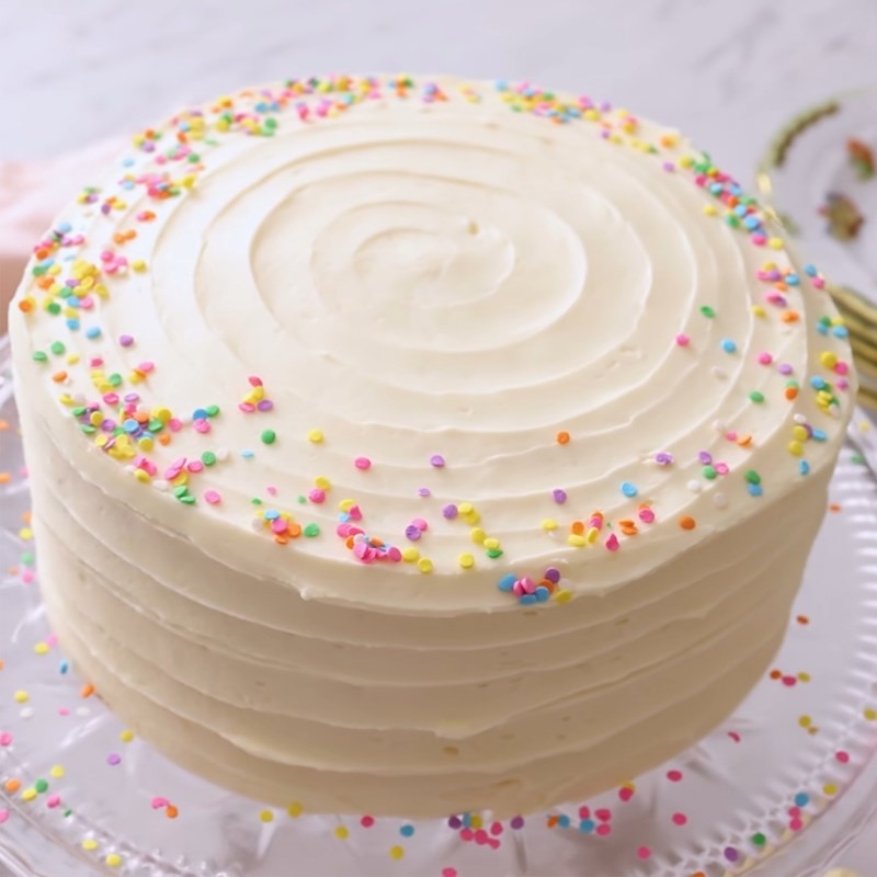 Cách làm kem bánh sinh nhật không cần whipping cream (Ảnh 5)