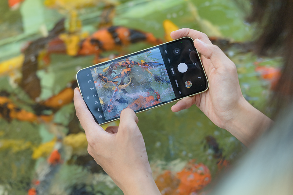 Gặp gỡ Galaxy A35 5G|A55 5G: Bộ đôi smartphone có thiết kế “cân” mọi outfit của GenZ 20