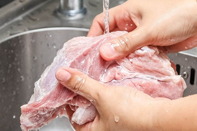 Có nên rửa thịt trước khi cho vào tủ lạnh? Cách bảo quản thịt trong tủ lạnh đúng cách - Hình 2