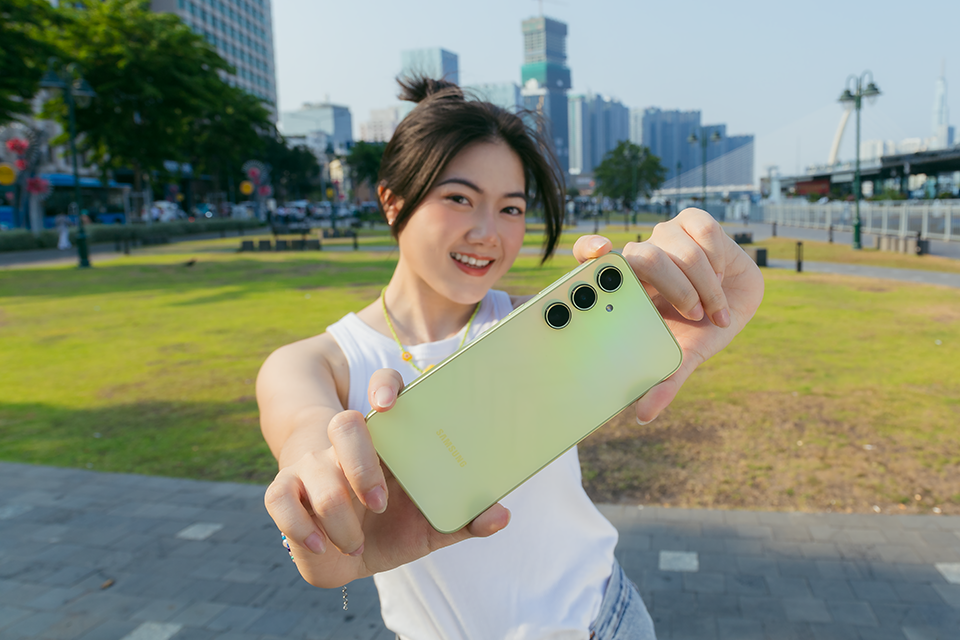 8 vũ khí giúp Samsung Galaxy A35 5G đốn tim GenZ 2