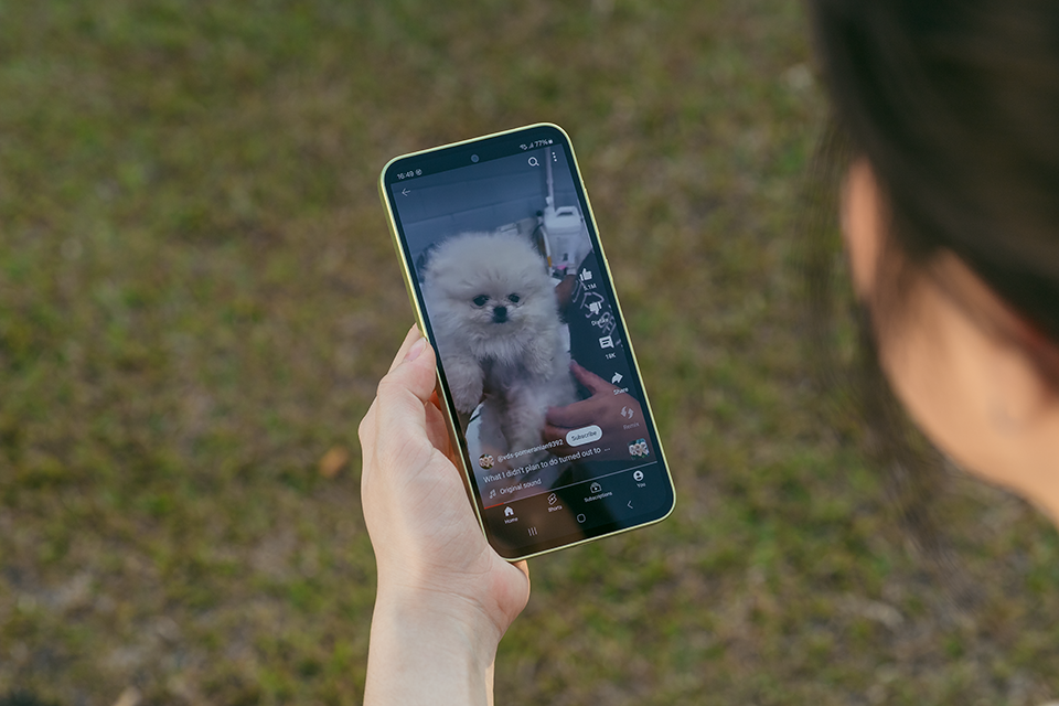 8 vũ khí giúp Samsung Galaxy A35 5G đốn tim GenZ 7
