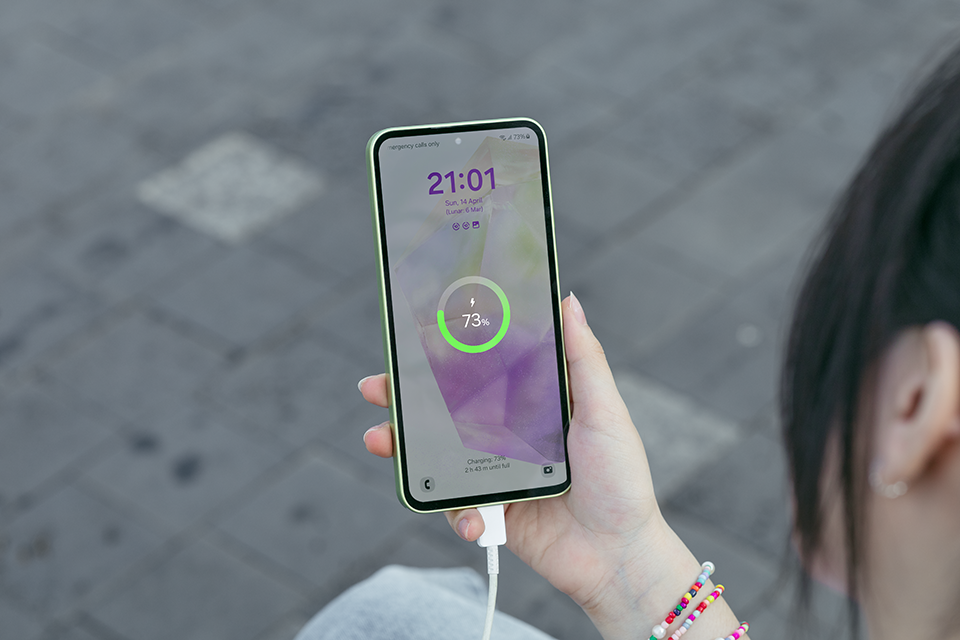 8 vũ khí giúp Samsung Galaxy A35 5G đốn tim GenZ 19