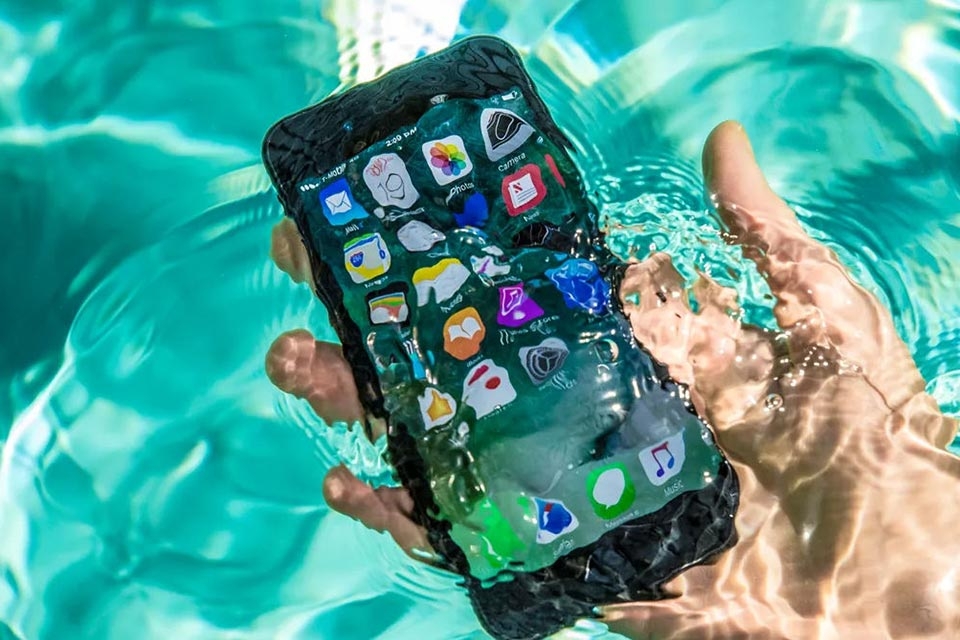 iPhone có chống nước không - Ảnh 01
