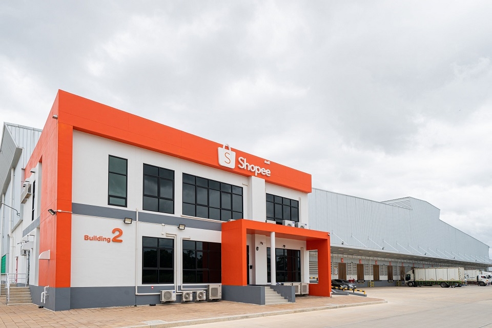 Khách hàng có thể đến kho Vinh SOC Shopee để lấy hàng không?