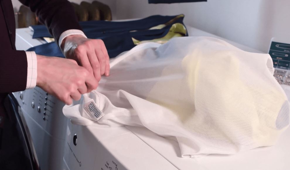 cách giặt áo vest 3