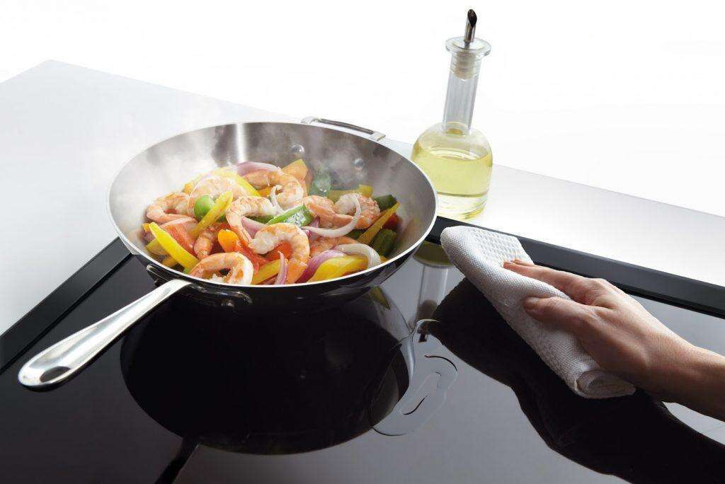 bếp hồng ngoại bị cháy mặt kính 2