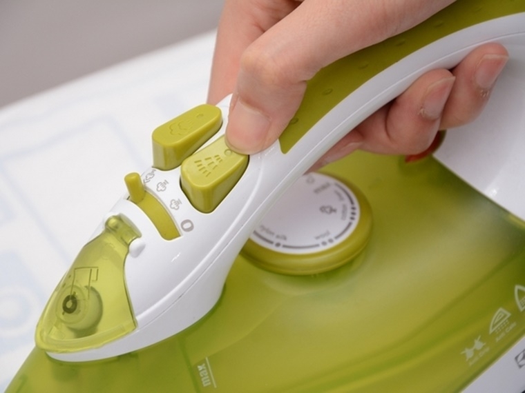 Cách sử dụng bàn ủi hơi nước Philips (ảnh 5)