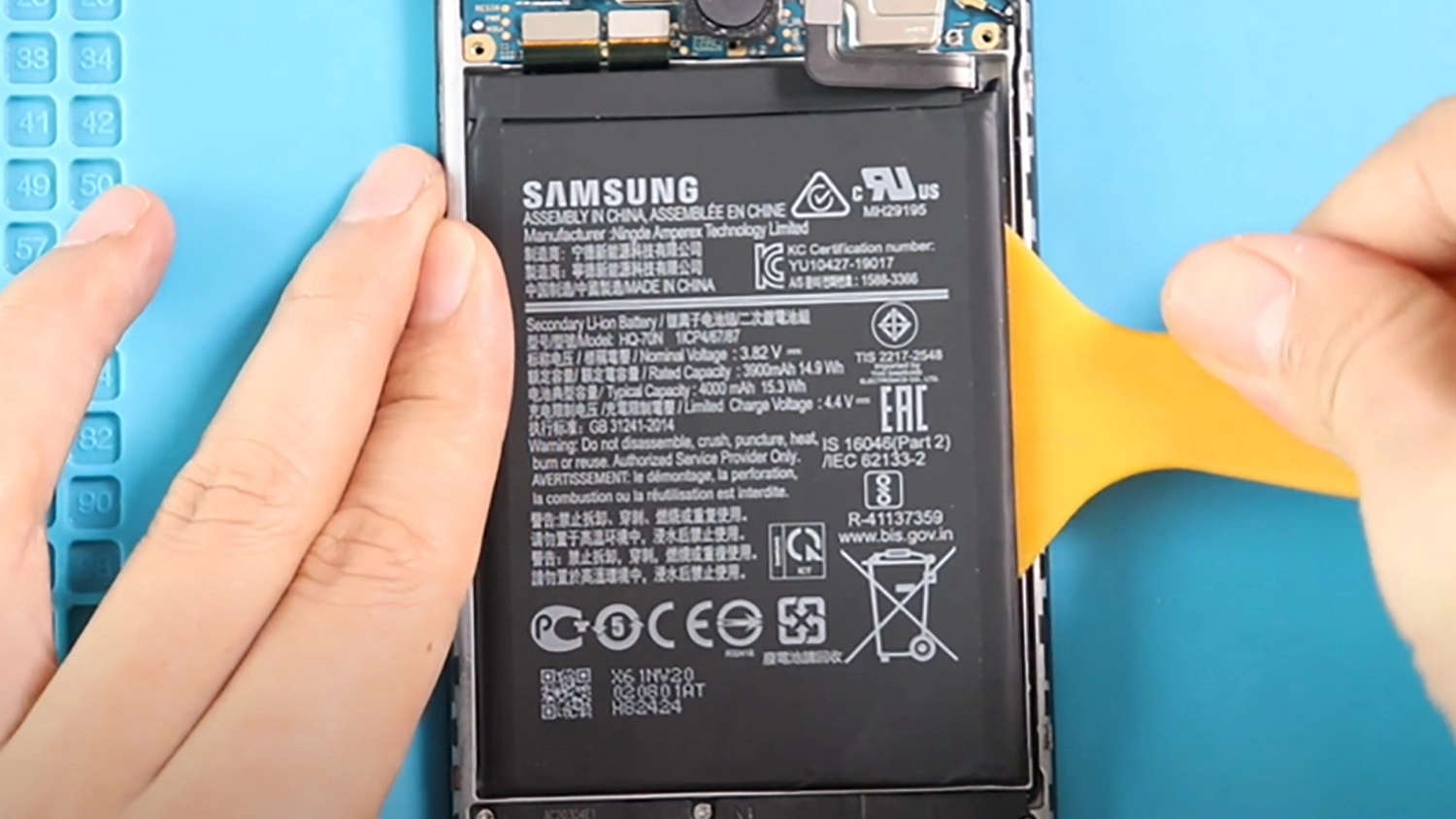 Thay pin điện thoại Samsung (ảnh 2)
