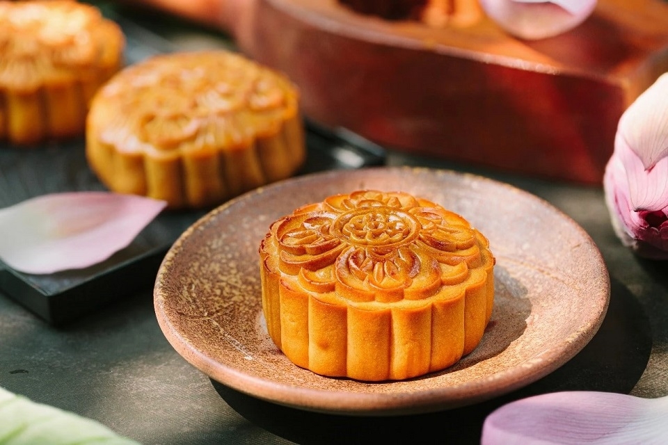 100g bánh trung thu thập cẩm bao nhiêu calo 6