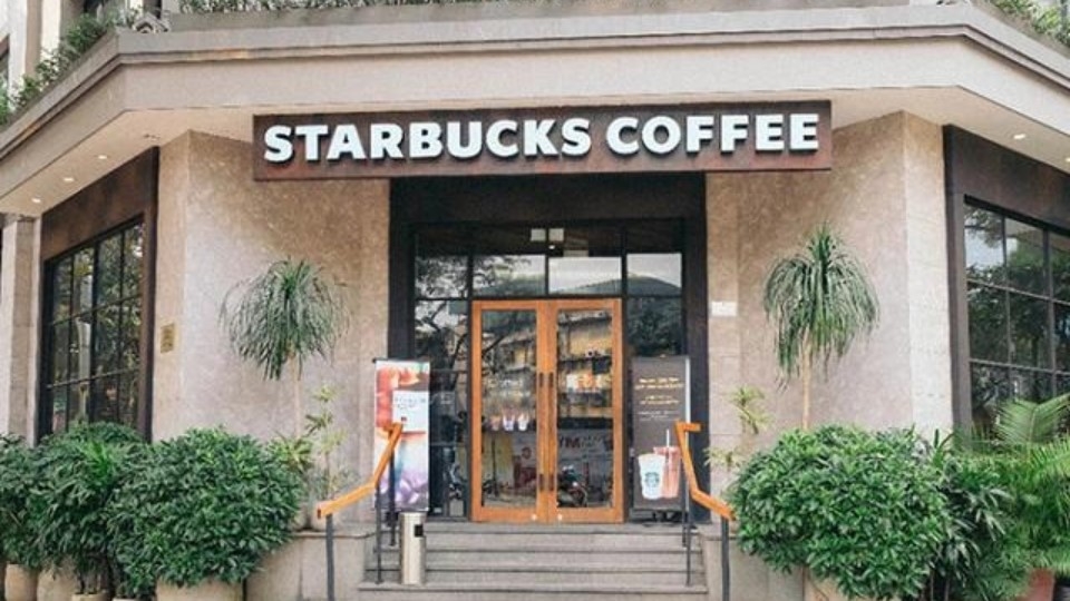 Starbucks Phú Mỹ Hưng Midtown