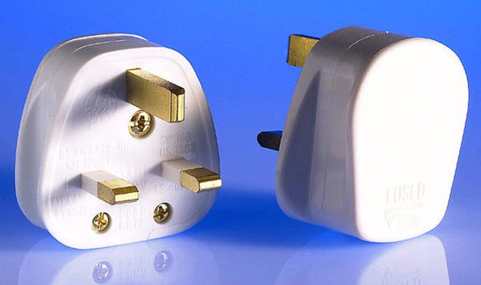 Phích cắm 3 chân - Ảnh 02