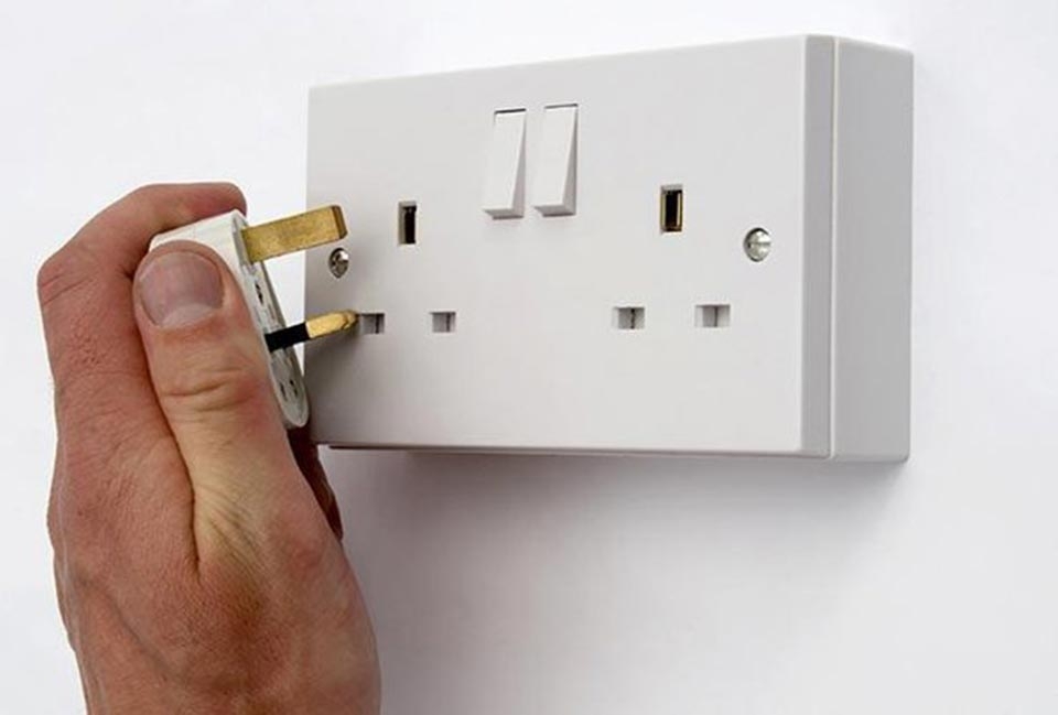 Phích cắm 3 chân - Ảnh 04