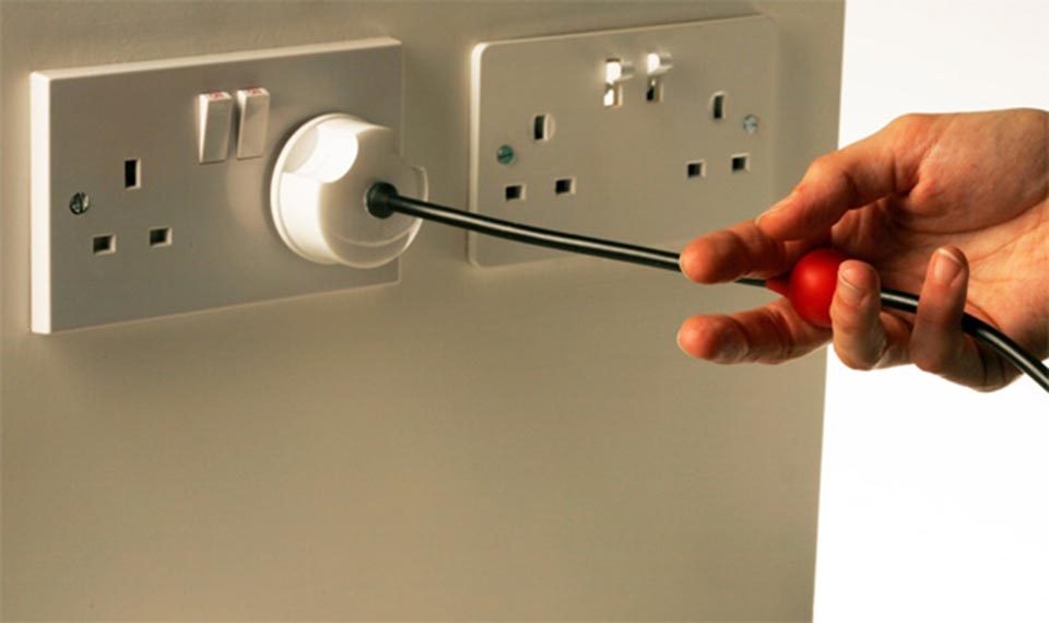 Phích cắm 3 chân - Ảnh 05
