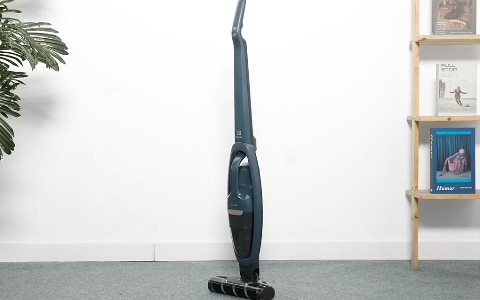 Máy hút bụi Electrolux WQ61-1EDBF
