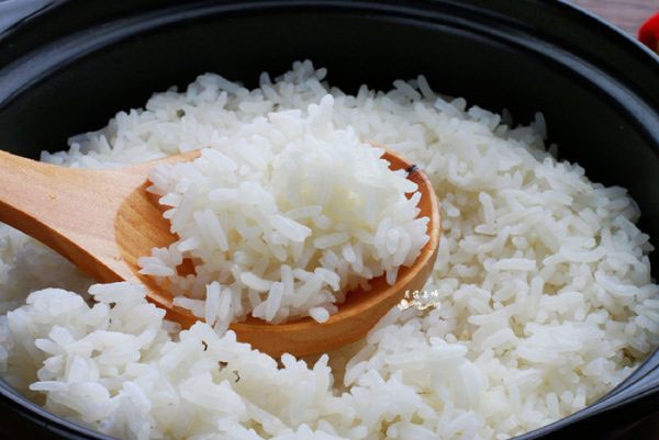 cách đong nước nấu cơm - Ảnh 4