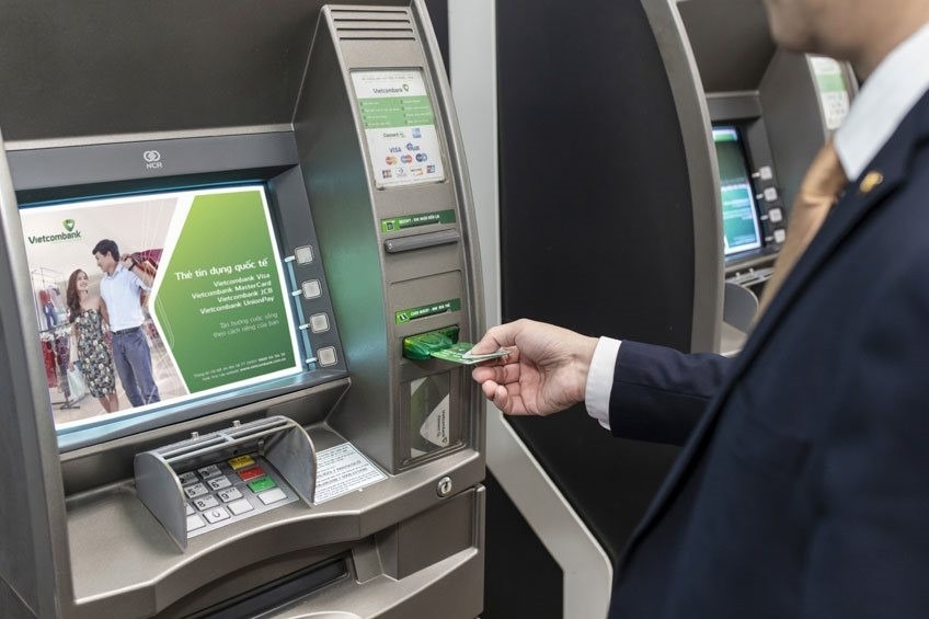 Thẻ ATM Vietcombank không rút được tiền