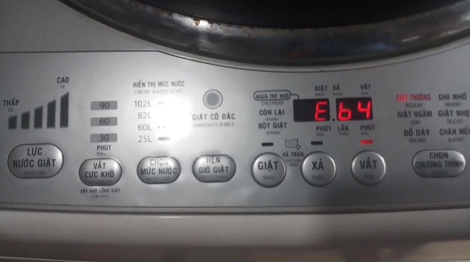 Máy giặt Toshiba Inverter - Ảnh 01