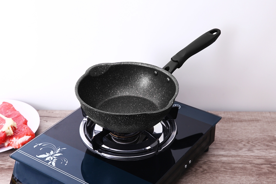 Chảo nhôm chống dính vân đá đáy từ Kangaroo KG661XS 20cm.