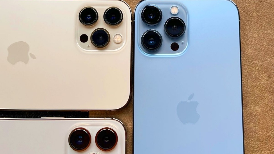 iPhone 13 có camera xếp chéo cùng cảm biến lớn để chống rung