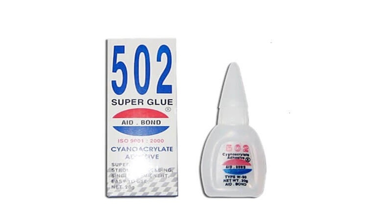 Cách tẩy keo 502 đã khô trên nhựa (Hình 1)