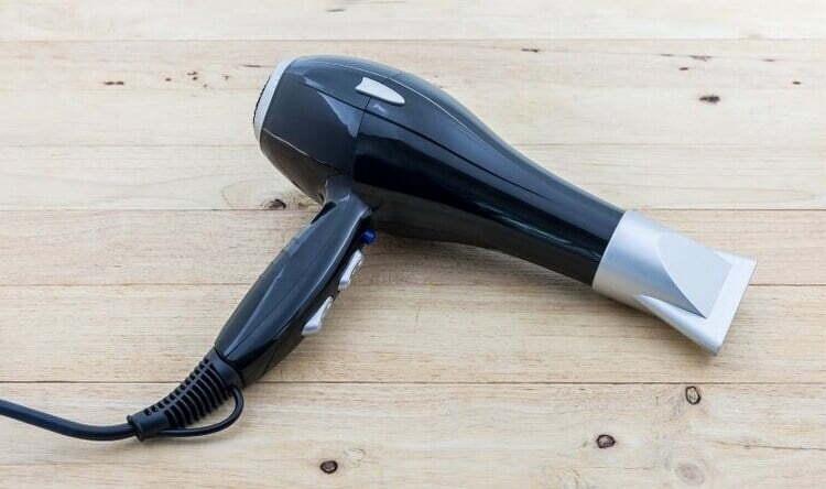 Cách tẩy keo 502 đã khô trên nhựa (Hình 6)