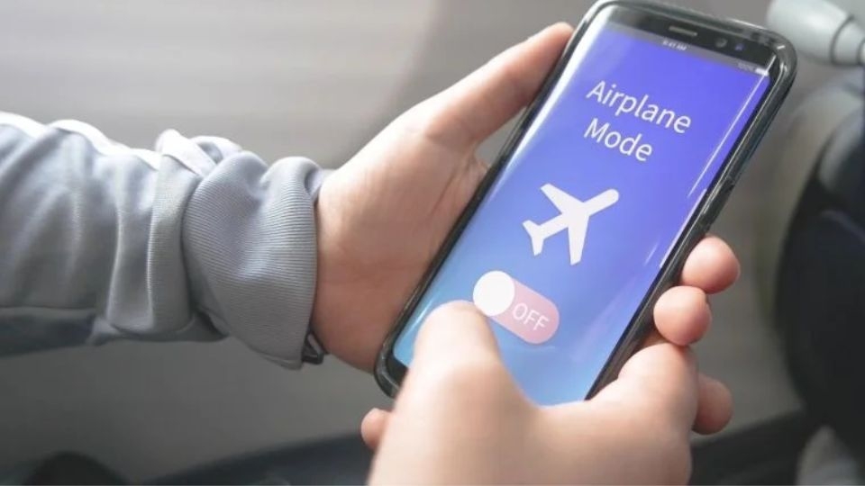 Bật chế độ máy bay cho điện thoại