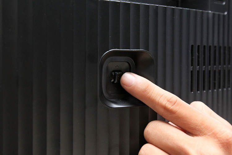 Nút nguồn tivi samsung nằm ở đâu, bạn có biết? Cách sửa nút nguồn tivi Samsung khi bị lỗi - hình 4