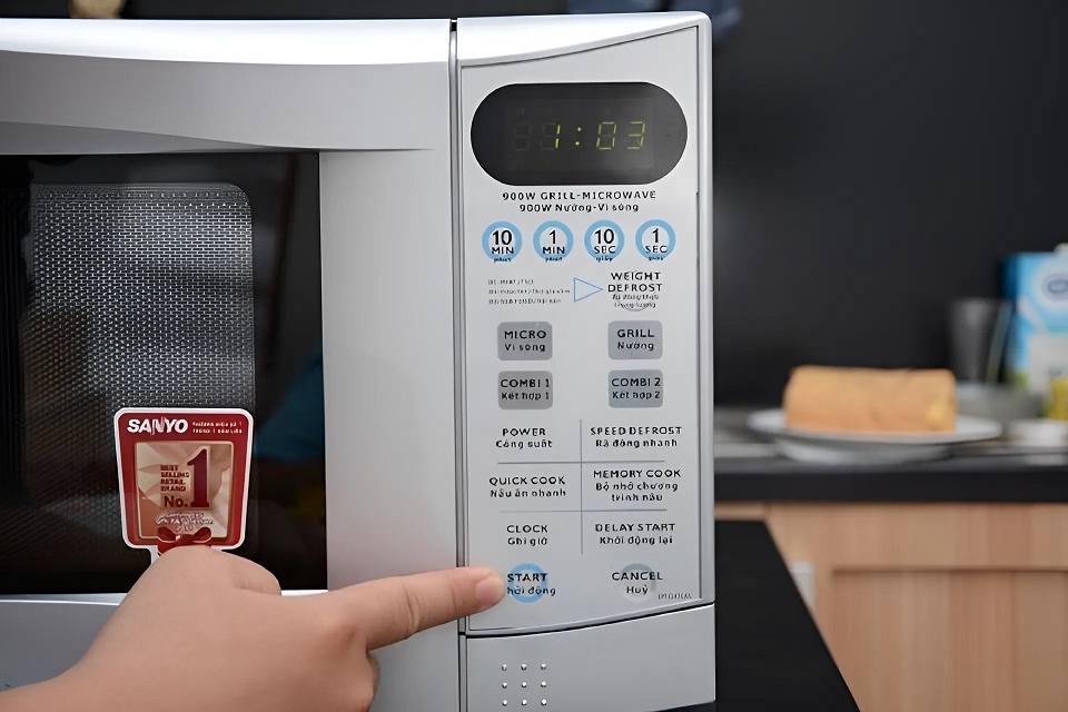 Cách sử dụng lò vi sóng Sanyo 3