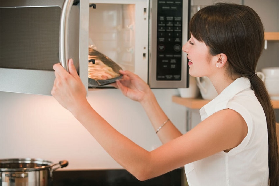 Cách sử dụng lò vi sóng Sanyo 7