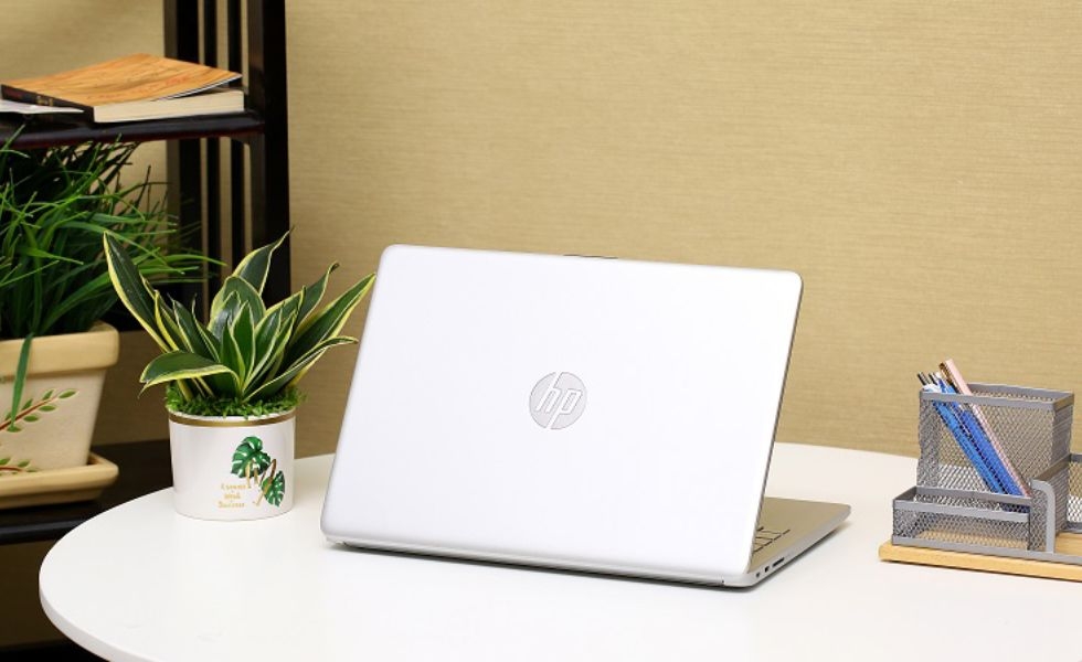 Pin laptop HP sử dụng được mấy tiếng