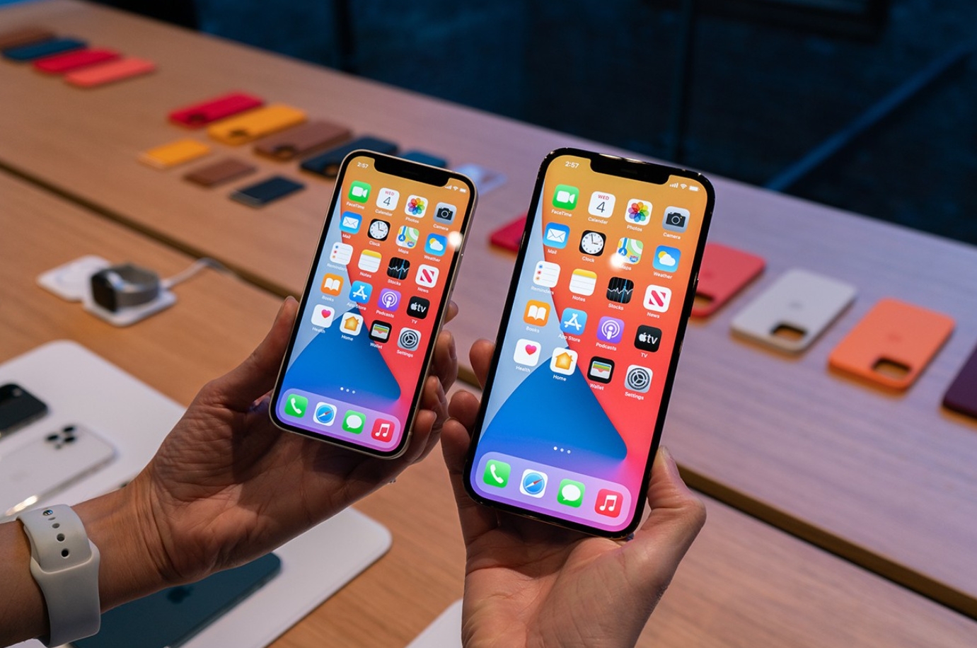 các dòng iphone 12 5