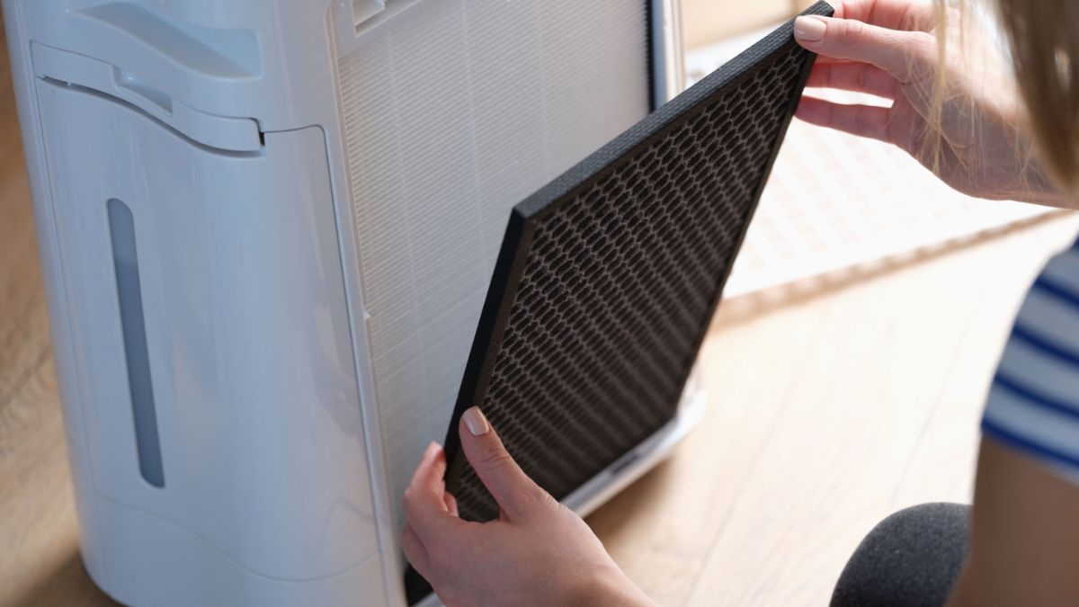 cách vệ sinh máy lọc không khí Sharp 6