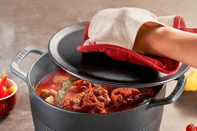 Nồi gang Zwilling J.A. Henckels có thiết kế sang trọng