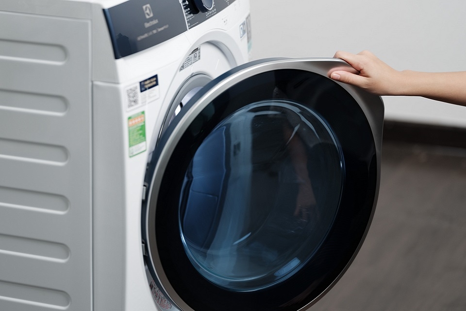 Bảo dưỡng máy giặt Electrolux 2