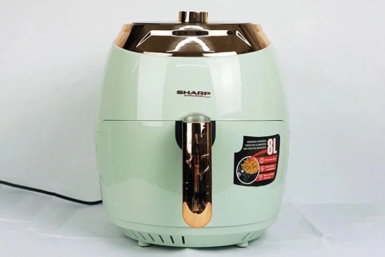 So sánh nồi chiên không dầu Sharp và Kalite (hình 2)