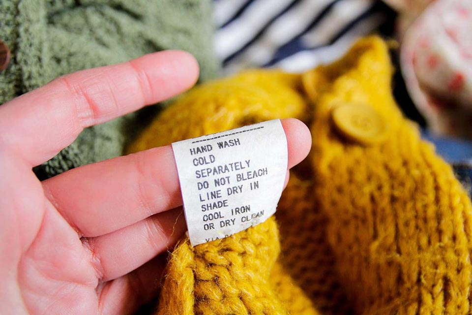 Cách làm áo len co lại - Ảnh 08