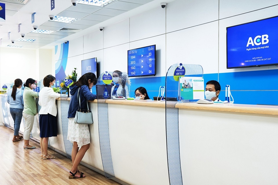 Chuyển tiền từ ACB sang Vietcombank mất bao lâu nhận được 2