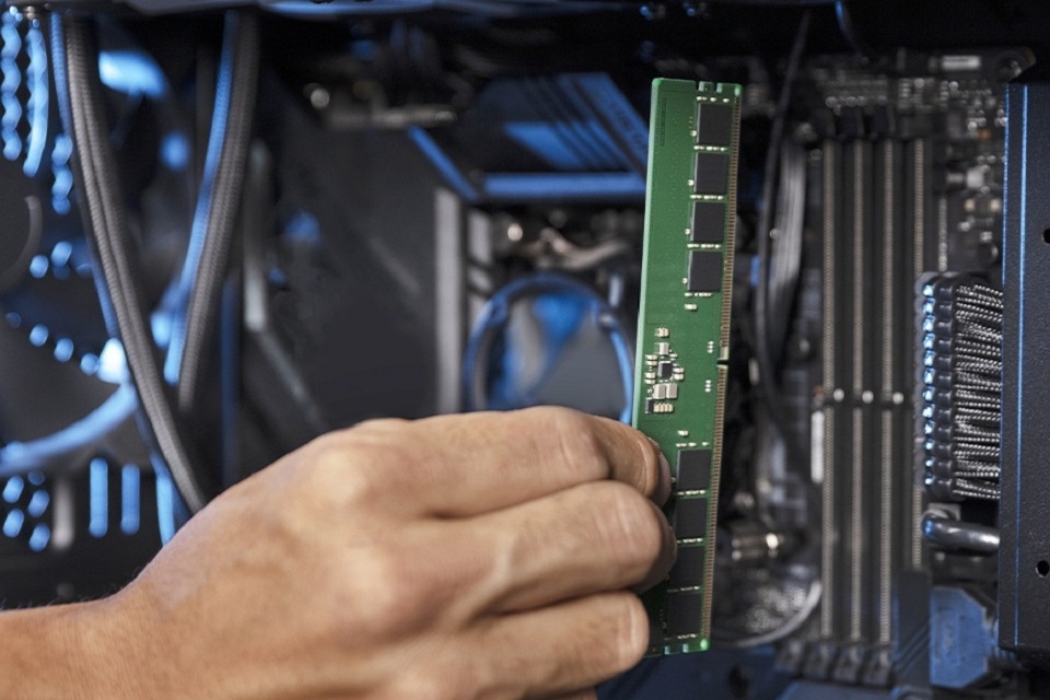 Laptop Dell mở không lên màn hình chính 6