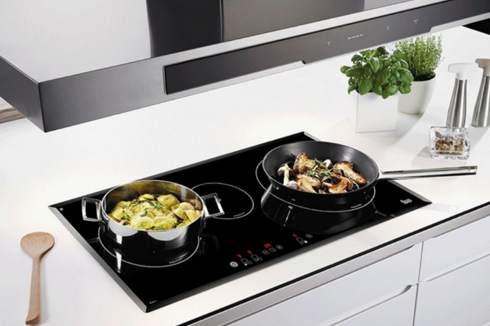 Có nên mua bếp từ Teka không
