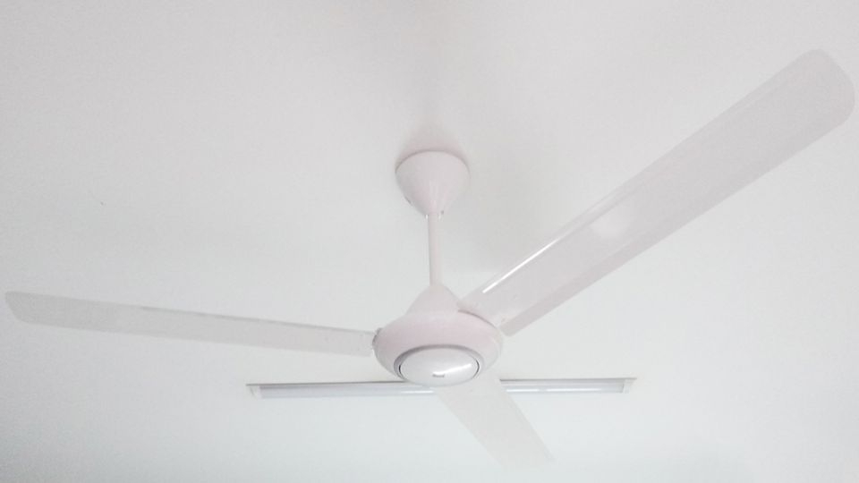 Quạt trần KDK M60XG(SIL) 3 cánh 66W