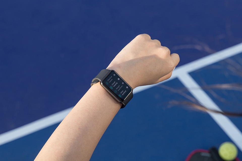 “Quẩy” tung mùa hè cùng Samsung Galaxy Fit3 7